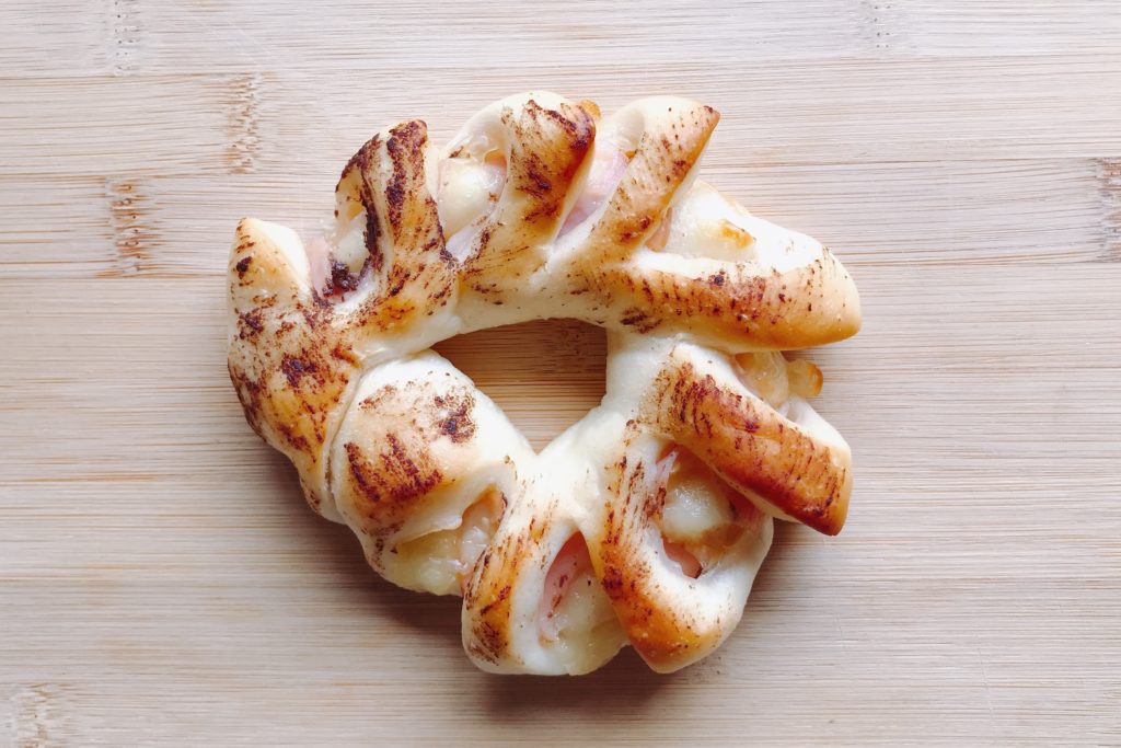ありパン一番人気、情熱のハムロール